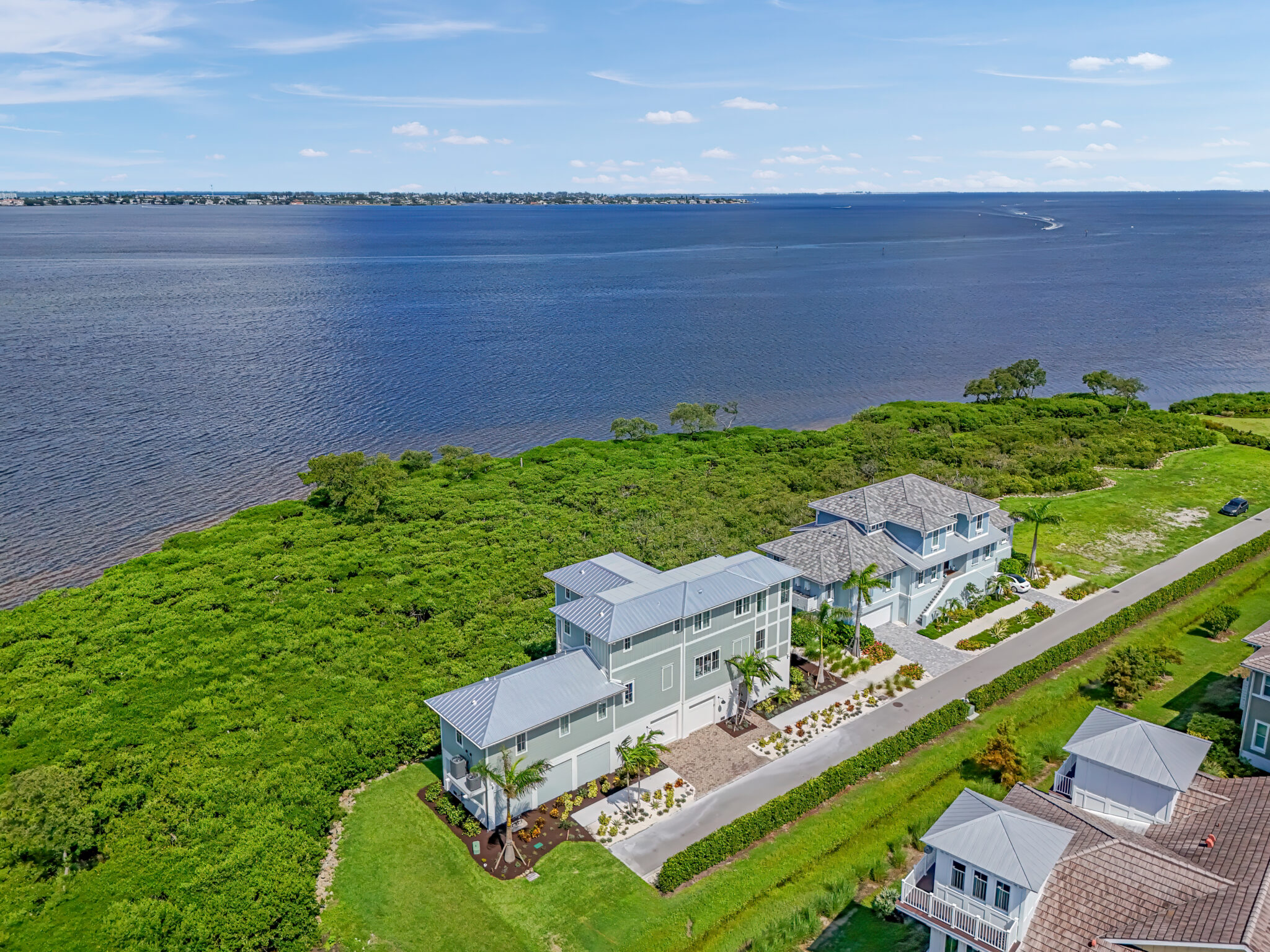 Waterfront Luxury Homes by Issa Homes in Harbour Isle